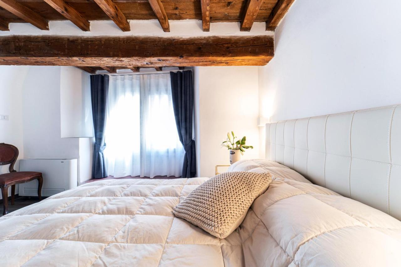 Palazzovilla Historic Building Luxury Suite Florence Exterior photo